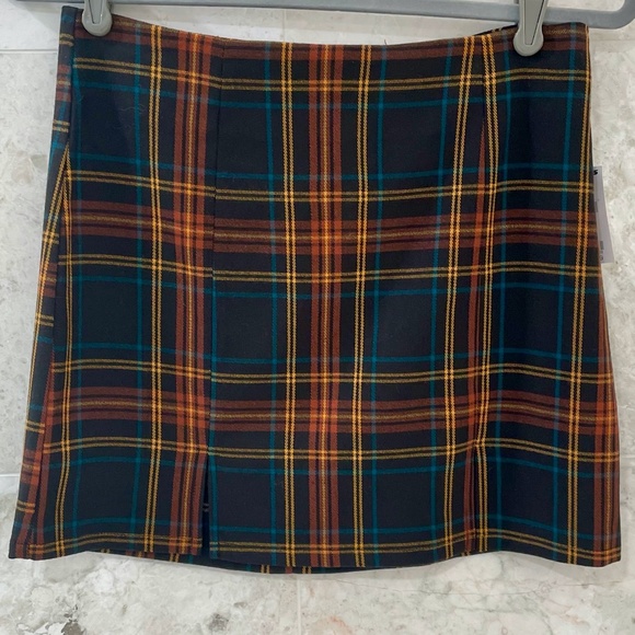 Tilly's Dresses & Skirts - TILLYS {M} Plaid Mini Skirt Sky & Sparrow NWT